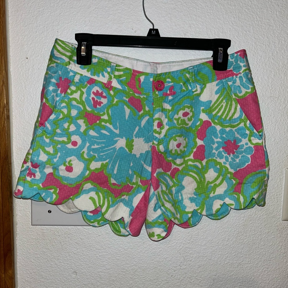 Lily Pulitzer Scallop Shorts